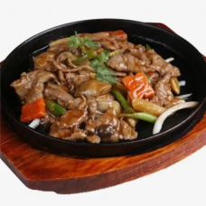 37. Мясо говядины с овощами в сковороде 铁板蔬菜牛肉 37. Мясо говядины с овощами в сковороде 铁板蔬菜牛肉