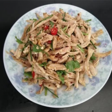 11. Салат из куриного филе с зеленым перцем 拌鸡肉
